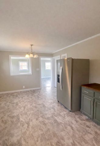 615 Estes St, Smithville, TN 37166