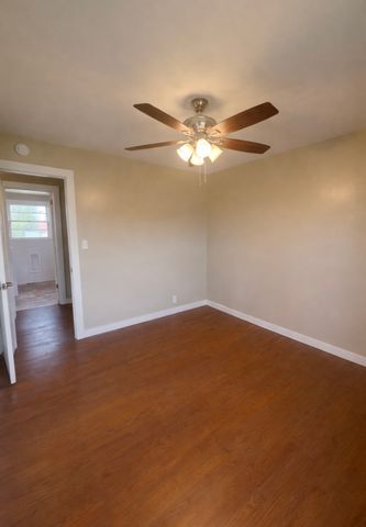 615 Estes St, Smithville, TN 37166