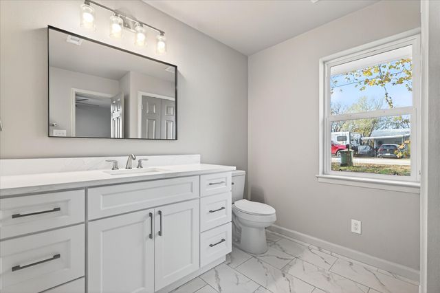 908 N 8th Street, Sanger, TX 76266