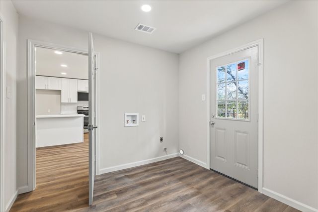 908 N 8th Street, Sanger, TX 76266