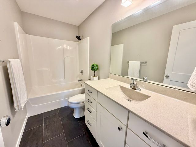 4983 Preston Lane, Iowa City, IA 52246