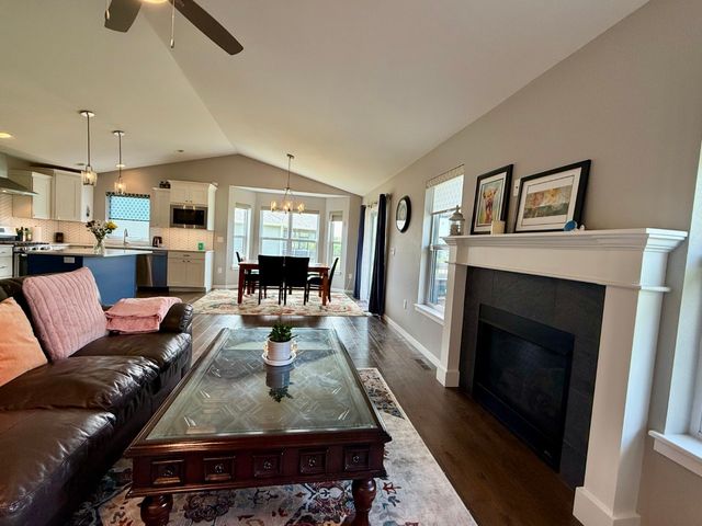 4983 Preston Lane, Iowa City, IA 52246