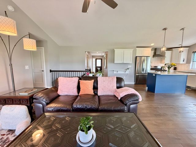4983 Preston Lane, Iowa City, IA 52246
