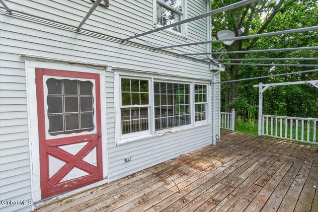 9 Gibson Road, Westerlo, NY 12193