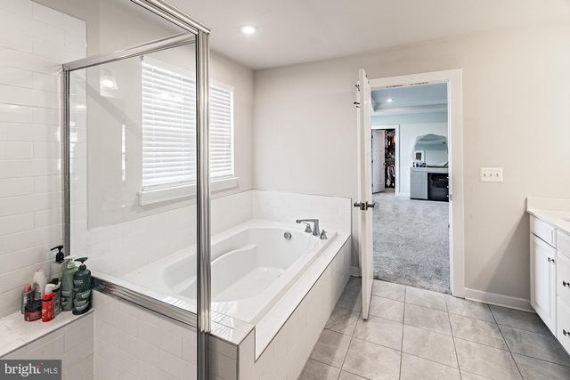 311 PINE VIEW DR, Newark, DE 19702