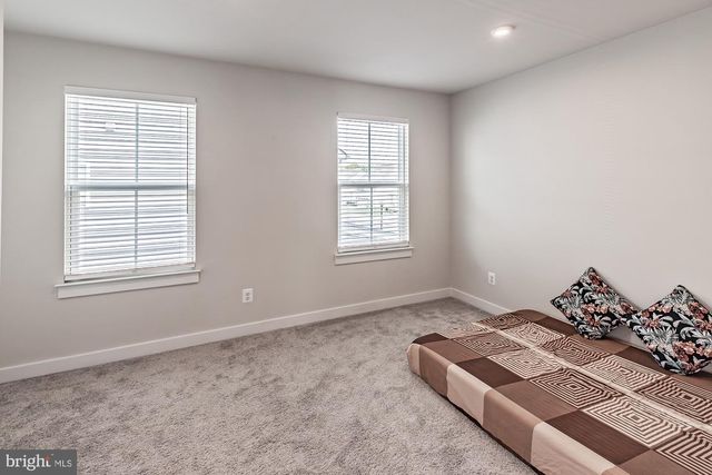 311 PINE VIEW DR, Newark, DE 19702