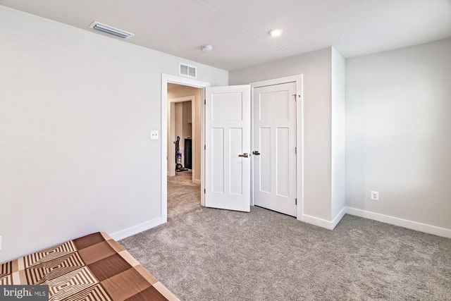 311 PINE VIEW DR, Newark, DE 19702