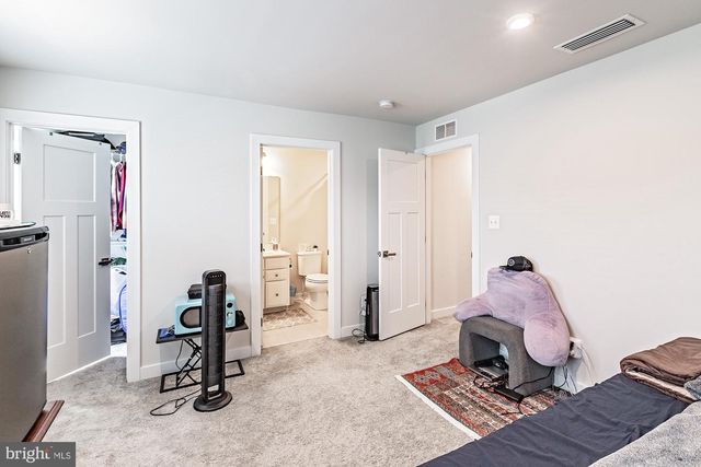 311 PINE VIEW DR, Newark, DE 19702