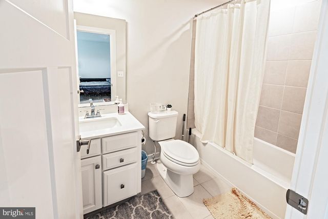 311 PINE VIEW DR, Newark, DE 19702