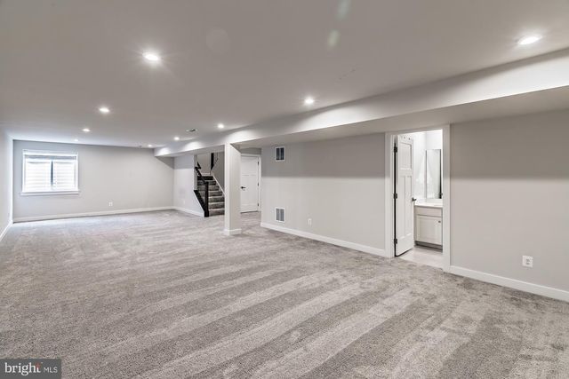 311 PINE VIEW DR, Newark, DE 19702