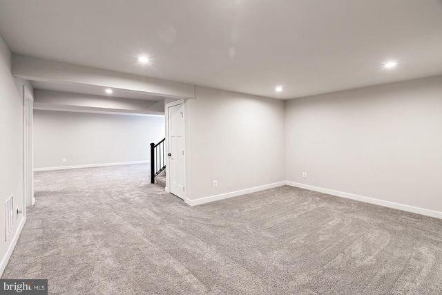 311 PINE VIEW DR, Newark, DE 19702