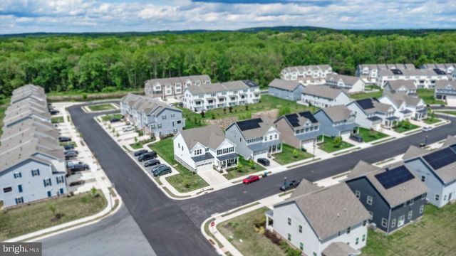 311 PINE VIEW DR, Newark, DE 19702