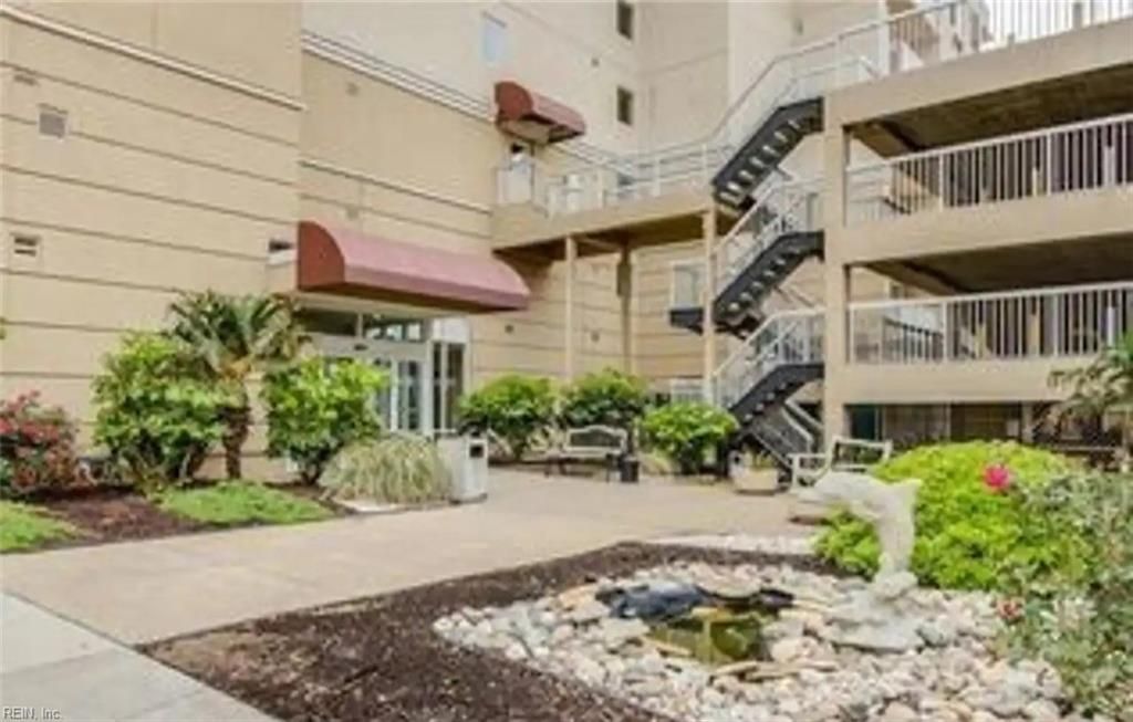 303 Atlantic Ave Apt 1003, Virginia Beach, VA 23451