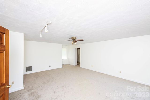 15722 Rhinehill Road, Charlotte, NC 28278