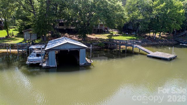 15722 Rhinehill Road, Charlotte, NC 28278