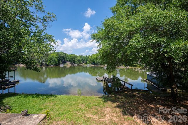 15722 Rhinehill Road, Charlotte, NC 28278