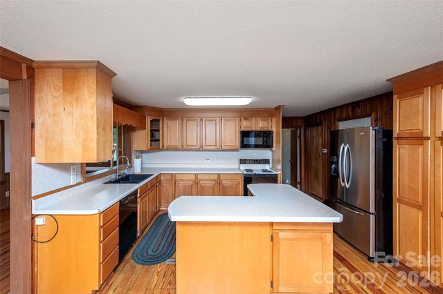 15722 Rhinehill Road, Charlotte, NC 28278