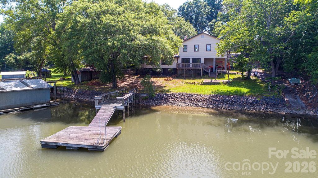 15722 Rhinehill Road, Charlotte, NC 28278