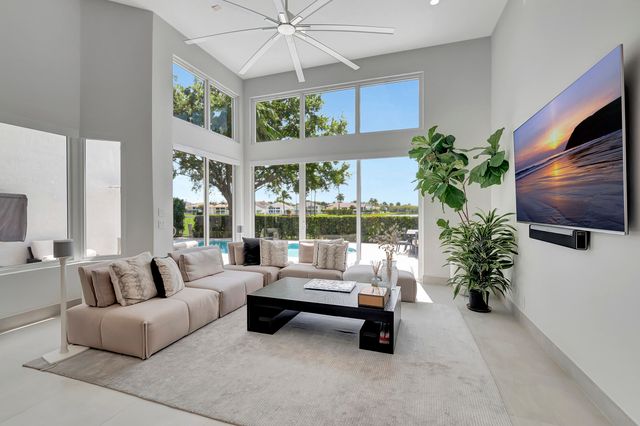 4114 NW Briarcliff Circle, Boca Raton, FL 33496