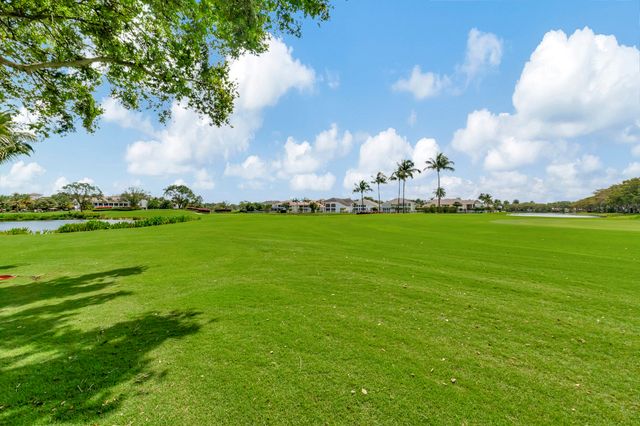 4114 NW Briarcliff Circle, Boca Raton, FL 33496