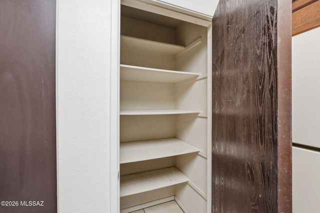 282 E Ponderosa Street, Tucson, AZ 85705