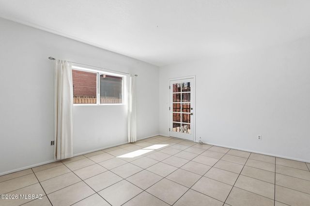 282 E Ponderosa Street, Tucson, AZ 85705