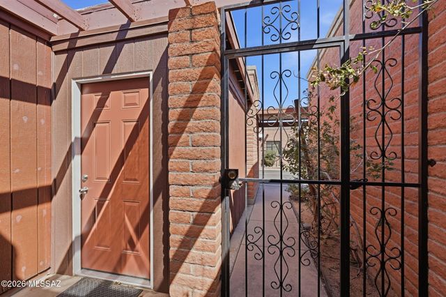 282 E Ponderosa Street, Tucson, AZ 85705