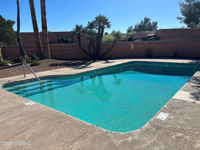 282 E Ponderosa Street, Tucson, AZ 85705