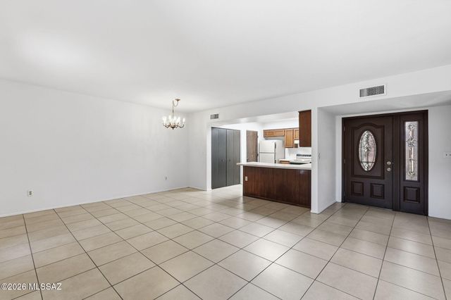 282 E Ponderosa Street, Tucson, AZ 85705