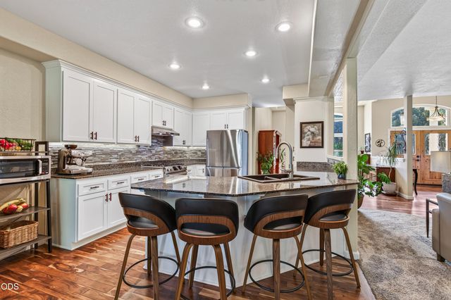 159 Princeville Drive, Eagle Point, OR 97524
