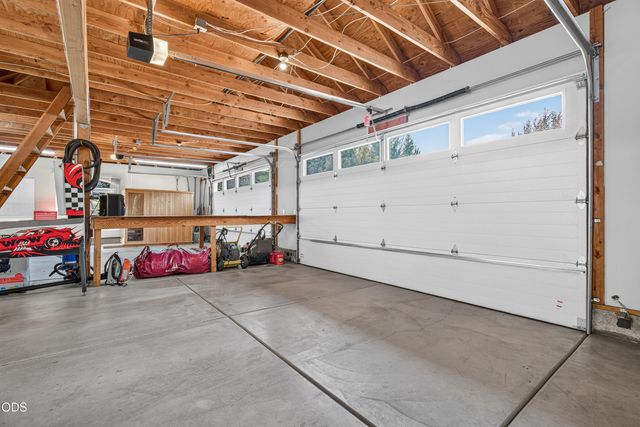 159 Princeville Drive, Eagle Point, OR 97524