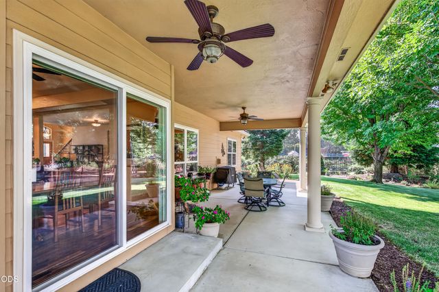 159 Princeville Drive, Eagle Point, OR 97524