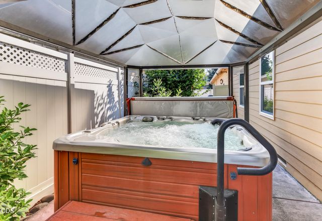 159 Princeville Drive, Eagle Point, OR 97524