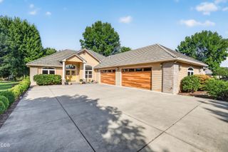 159 Princeville Drive, Eagle Point, OR 97524