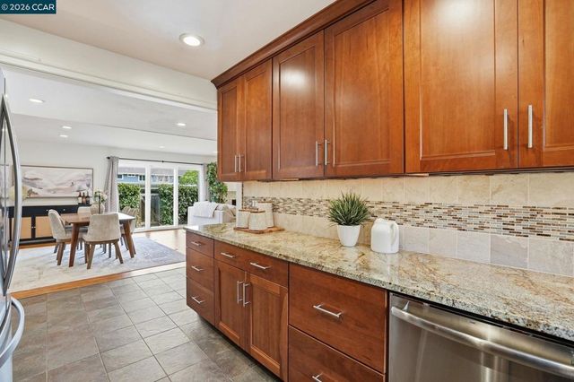 187 Miramonte Dr, Moraga, CA 94556