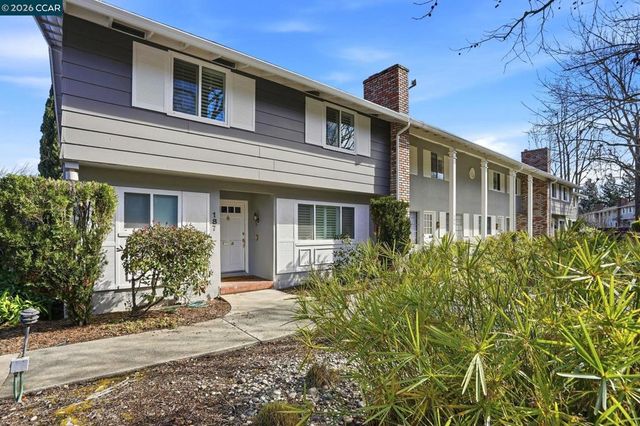 187 Miramonte Dr, Moraga, CA 94556