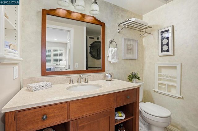 187 Miramonte Dr, Moraga, CA 94556