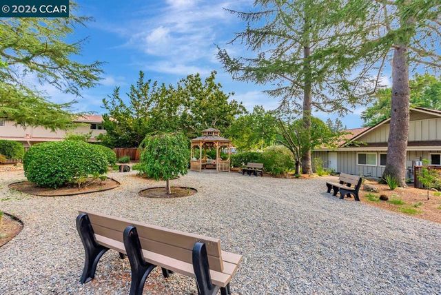 187 Miramonte Dr, Moraga, CA 94556