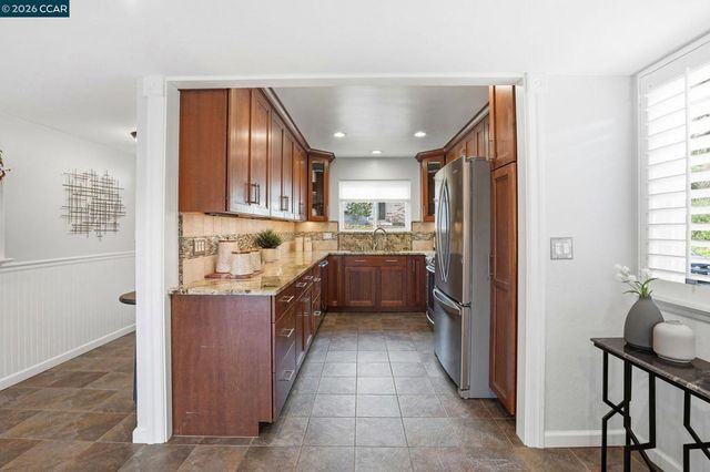 187 Miramonte Dr, Moraga, CA 94556