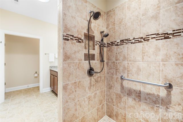 135 Valleymist Lane, Mooresville, NC 28117