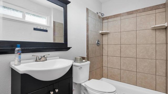 68123 Calle Las Tiendas, Desert Hot Springs, CA 92240