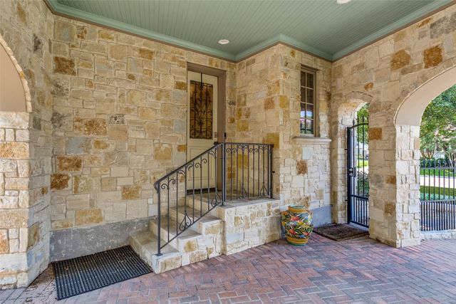 5800 Armstrong Parkway, University Park, TX 75205