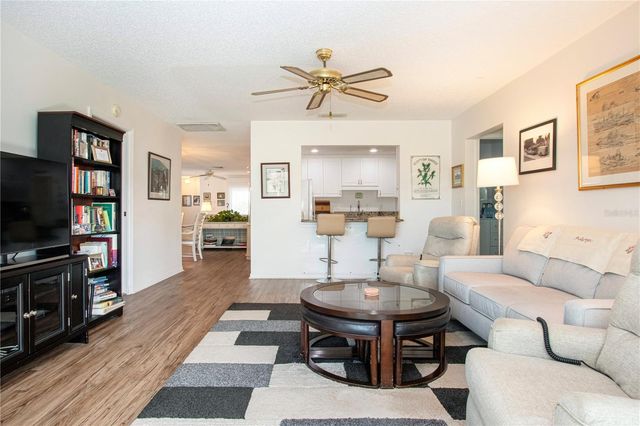 203 AUSTIN HILL COURT, Sun City Center, FL 33573