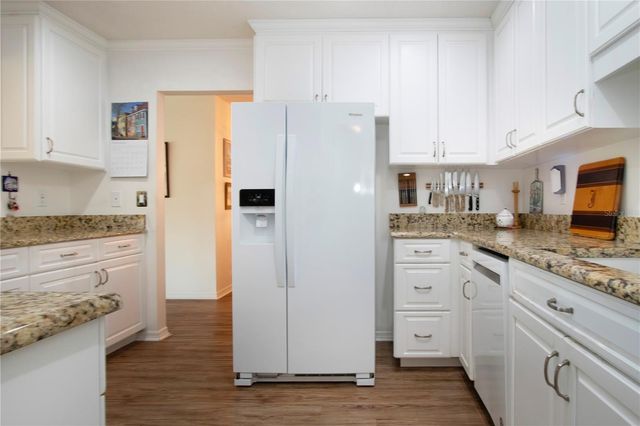 203 AUSTIN HILL COURT, Sun City Center, FL 33573