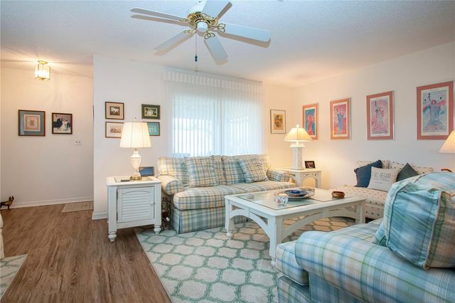 203 AUSTIN HILL COURT, Sun City Center, FL 33573