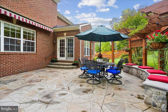 5382 MACDONALD RD, Woodbridge, VA 22193