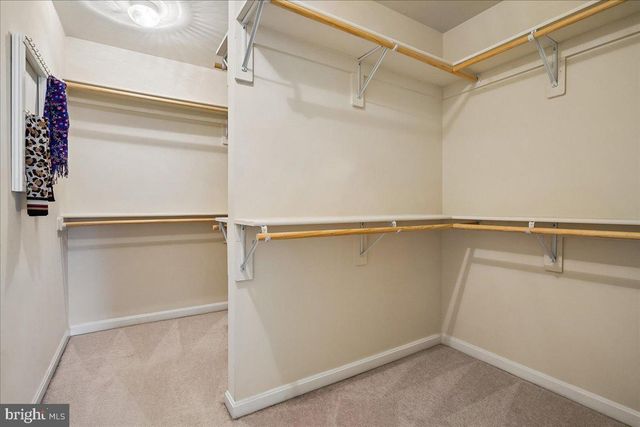 5382 MACDONALD RD, Woodbridge, VA 22193