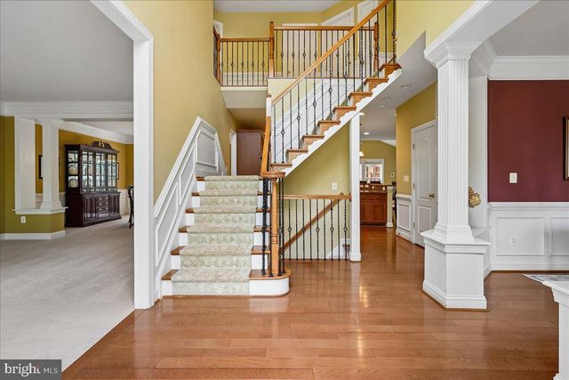 5382 MACDONALD RD, Woodbridge, VA 22193