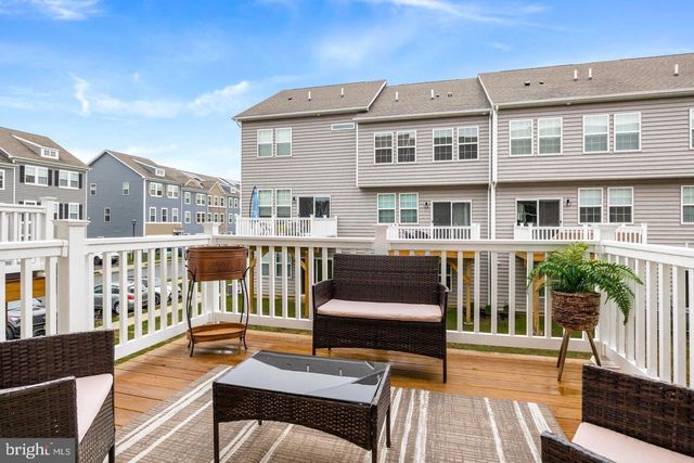 12 VENICE LN, Mount Laurel, NJ 08054