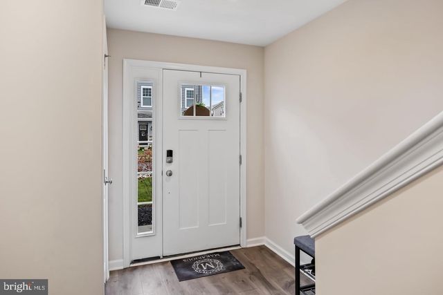 12 VENICE LN, Mount Laurel, NJ 08054